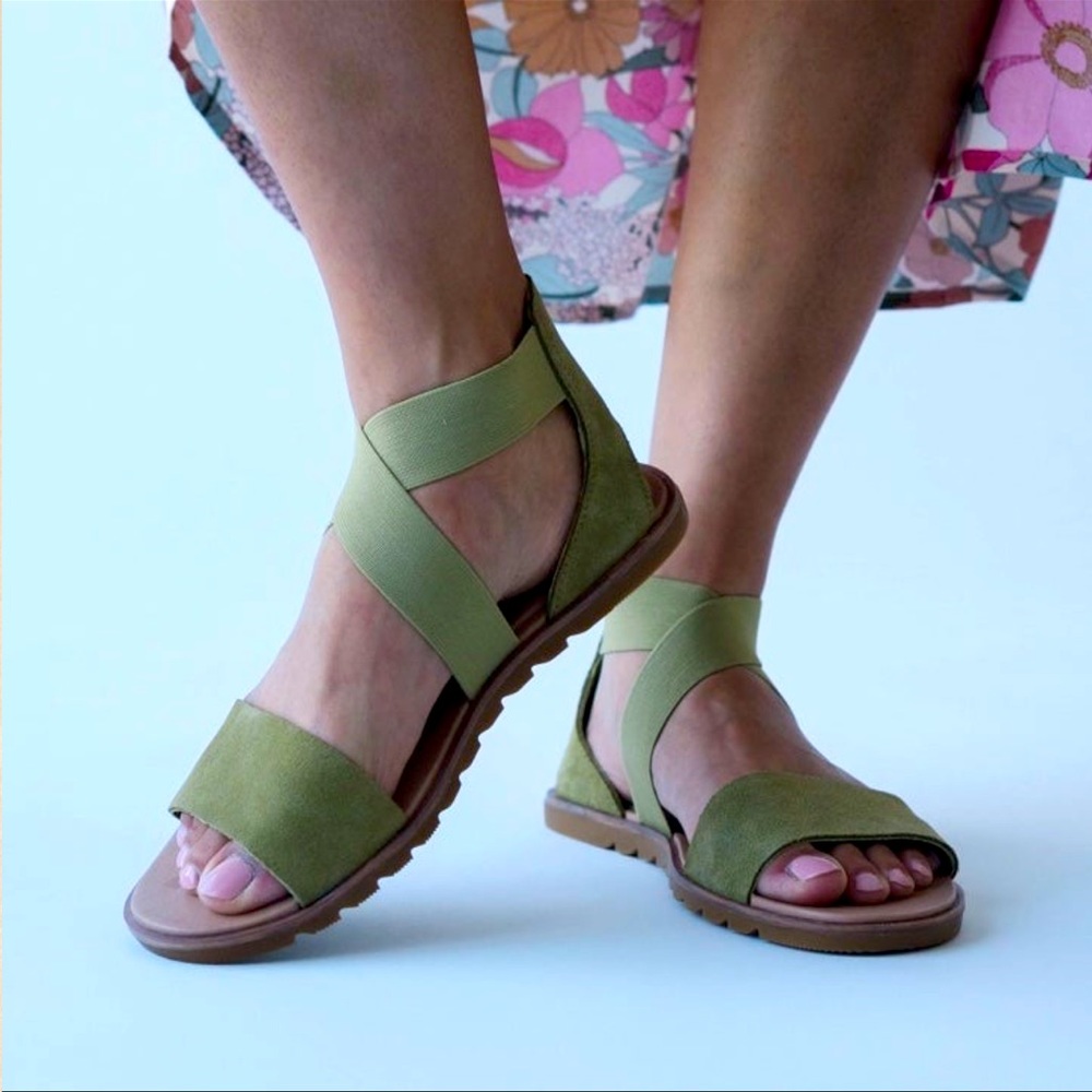 Sorel Ella II sandals- Olive Shade + Chalk- 9.5